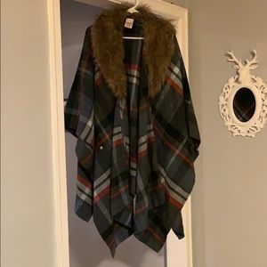 Plaid Faux Fur Trimmed Poncho/Cape
